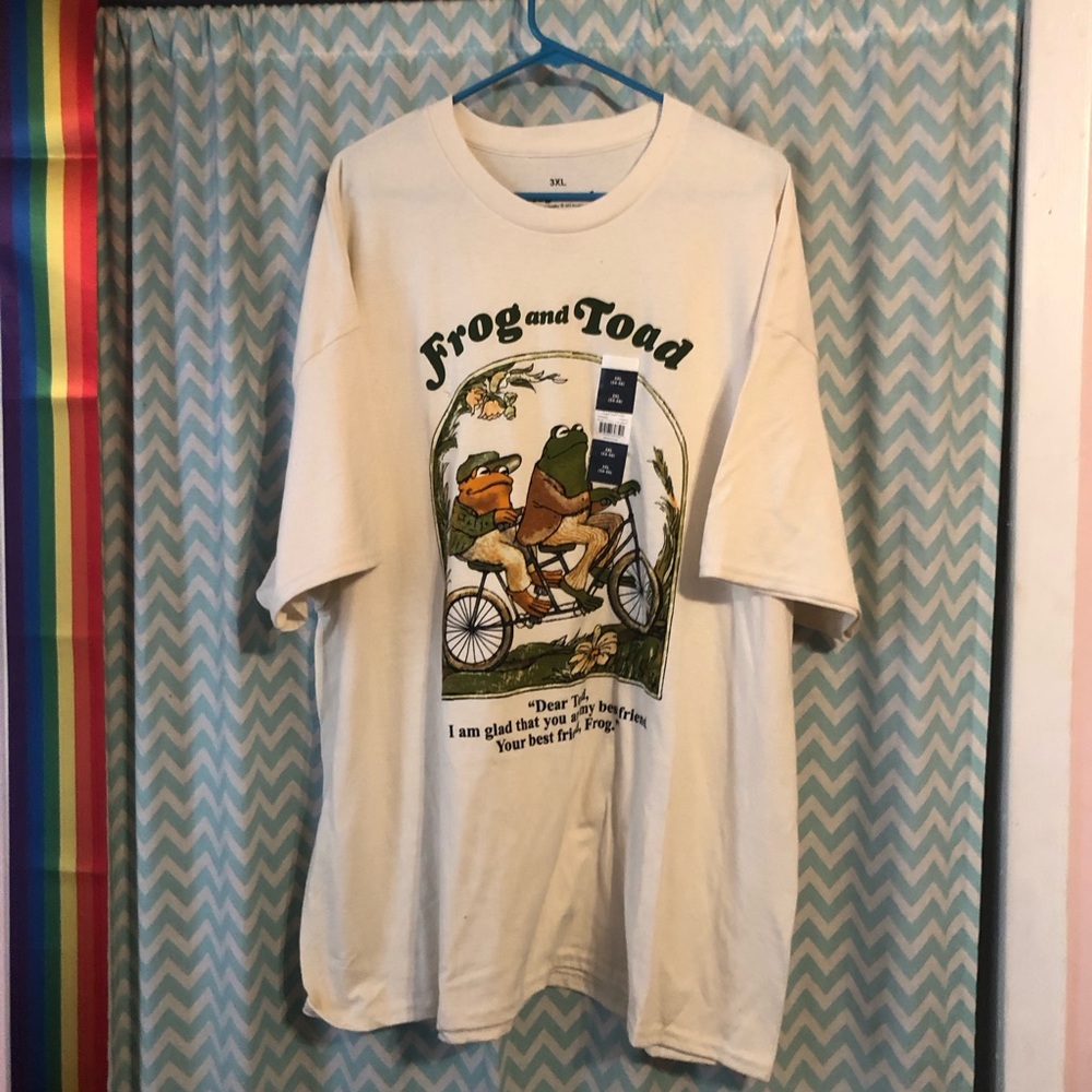 Toad and Frog men’s short sleeve graphic pullover T-shirt